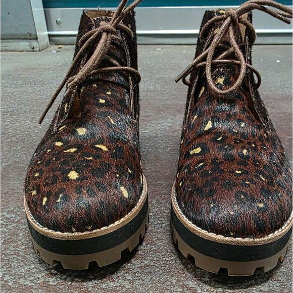 Madewell Boot Wren Painted Leopard Calf Hair Ankle Lace Up Women Size 6.5 MA484 - Picture 3 of 12